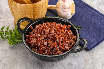 Red steamed rubine rice garnish