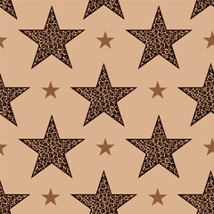 Obraz premium Seamless pattern of leopard print stars on beige background.