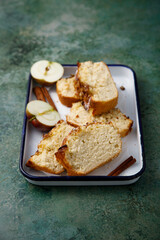 Apple loaf cake with streusel