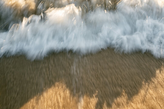Abstract Motion of Breaking Wave