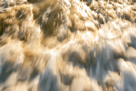 Abstract Motion of Breaking Wave