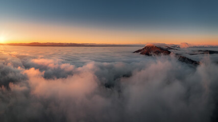 fog over the Liptovska Mara dam at sunrise © Jaro