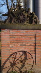 Artillery memorial at the Garrison Museum - a historical-political absurdity