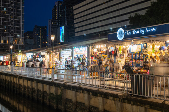 Jodd Fairs Rama 9 Night Market in Bangkok