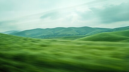 Obraz premium Rolling hills, lush green meadow