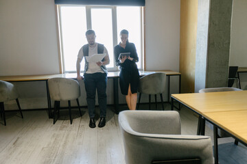 office workers doing brainstorming