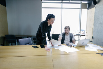 Fototapeta premium Office workers planning their job