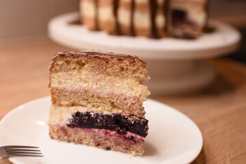 Torcik z masą na śmietanie