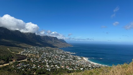 Obraz premium Mountain landscape with blue sky, Twelve Apostles