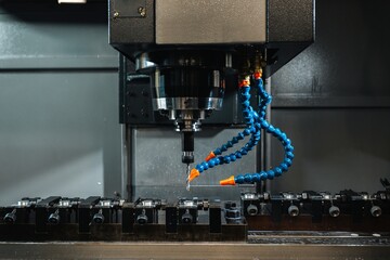 milling machine for metal with cooling