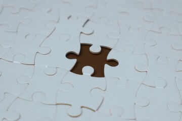 Puzzle void in the middle of the dark color