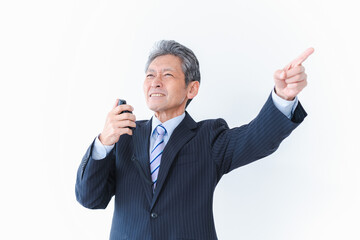街頭演説をする政治家