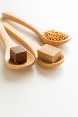 コンソメとブイヨン　白背景