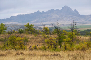Obraz premium Rocky mountains in the autumn steppes of Kazakhstan in the East of the country