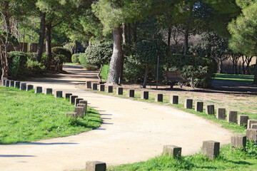 passage d&eacute;limit&eacute; dans ce parcours sous bois