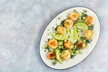 Seafood, roasted scallops.