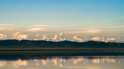 
Beautiful sunrise on a mountain lake. sunset in the mountains