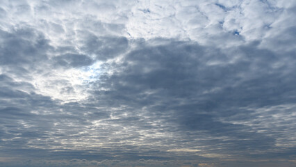 Obraz premium Morning cloud cover in a sky scene