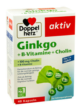 Doppelherz Ginkgo Kapseln in der Verpackung freigestellt Hintergrund transparent