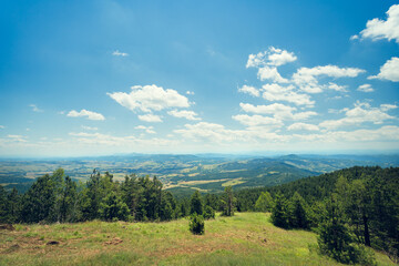 Fototapeta premium Breathtaking Mountain View with Blue Sky 