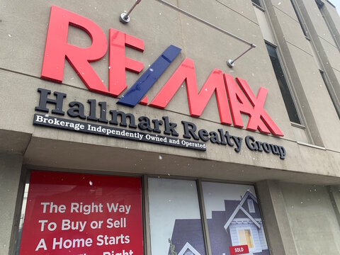 Ottawa, ON-March 07,2025: The storefront of  REMAX Hallmark Realty Group on O'Connor street.