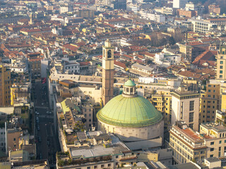 Obraz premium Aerial Drone View of San Carlo al Corso’s Dome and Milan Skyline
