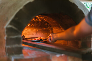 pizza traditional oven