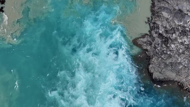 Video of the confluence of the Neff and Baker rivers in southern Chile.