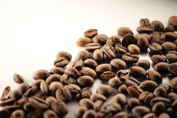 Premium Roasted Coffee Beans – Fresh, Aromatic