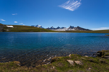 Lago Rosset. Sullo sfondo il Gran Paradiso