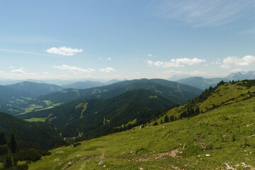 Fototapeta premium The view from Gosaukamm mountain ridge, Austria