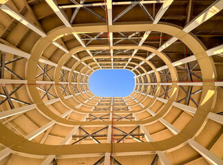 Symmetrical Architecture: Circular Parking Structure Under Open Sky