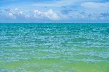 Obraz premium エメラルドグリーンの海 石垣島 沖縄
