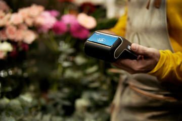 datafano in florist's shop