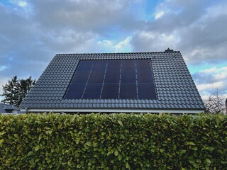 im Dach integrierte Photovoltaikanlage 