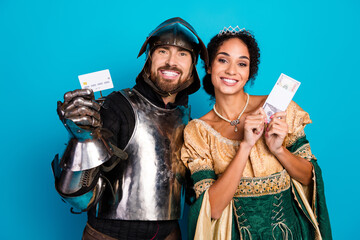 A laughing knight and elegant queen holding banking items, symbolizing vintage and modern contrasts