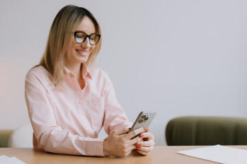 Woman using internet to browse for data.