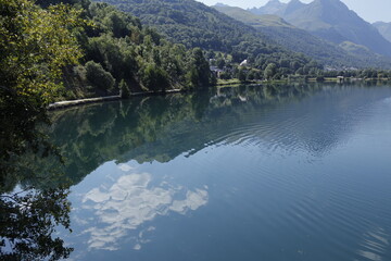 LAGO DE GENOS LONDEVILLE. FRANCIA