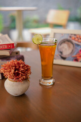 green tea with mint