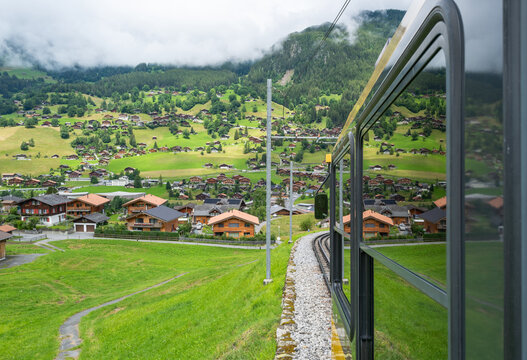Switzerland Travel - Train from Kleine Scheidegg to Grindelwald in the Swiss Alps