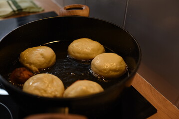 Pączki w oleju