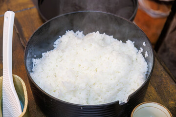 お櫃に入った、炊きたての美味しいご飯。
式根島の民宿の美味しい朝ごはん。

東京都伊豆諸島式根島-2024

