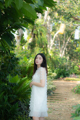 bride in the park