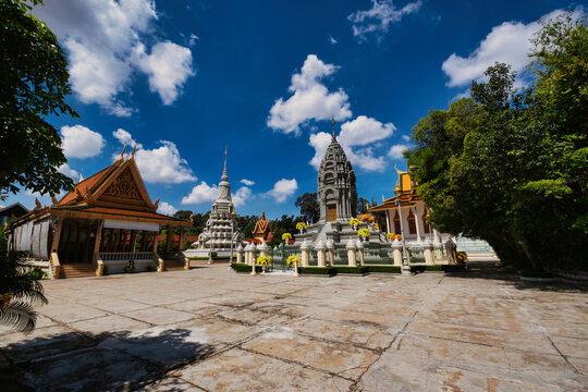Royal palace in Phnom Penh (Pnom Pen) , Cambodia