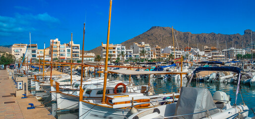 Marina of Puerto de Pollensa, Pollensa, Comarca Sierra de Tramuntana, Pollensa Bay, Mediterranean Sea, Mallorca, Islas Baleares, Spain, Europe © Al Carrera