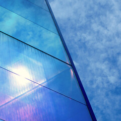 Obraz premium Almost invisible wall reflecting the blue sky