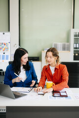 Explore dynamic UX, UI designs with wireframes, prototyping, teamwork, and creative layouts for web and mobile. Perfect