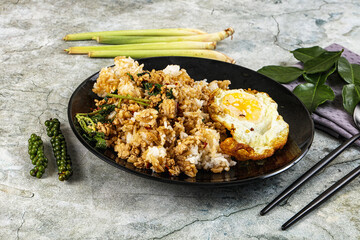 Rice with minced meat and basil