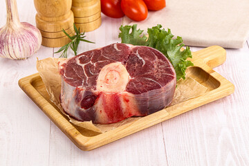 Raw beef ossobuco for roast