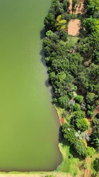 Aerial view of the shores of Lake Jaboti in Apucarana, Paran&aacute;.